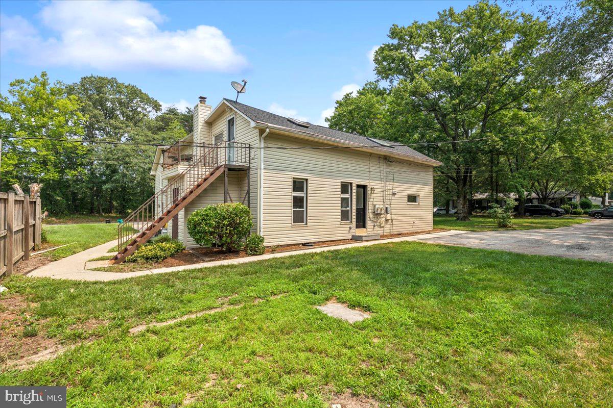 423 Shetlands Ln Property Photo 32