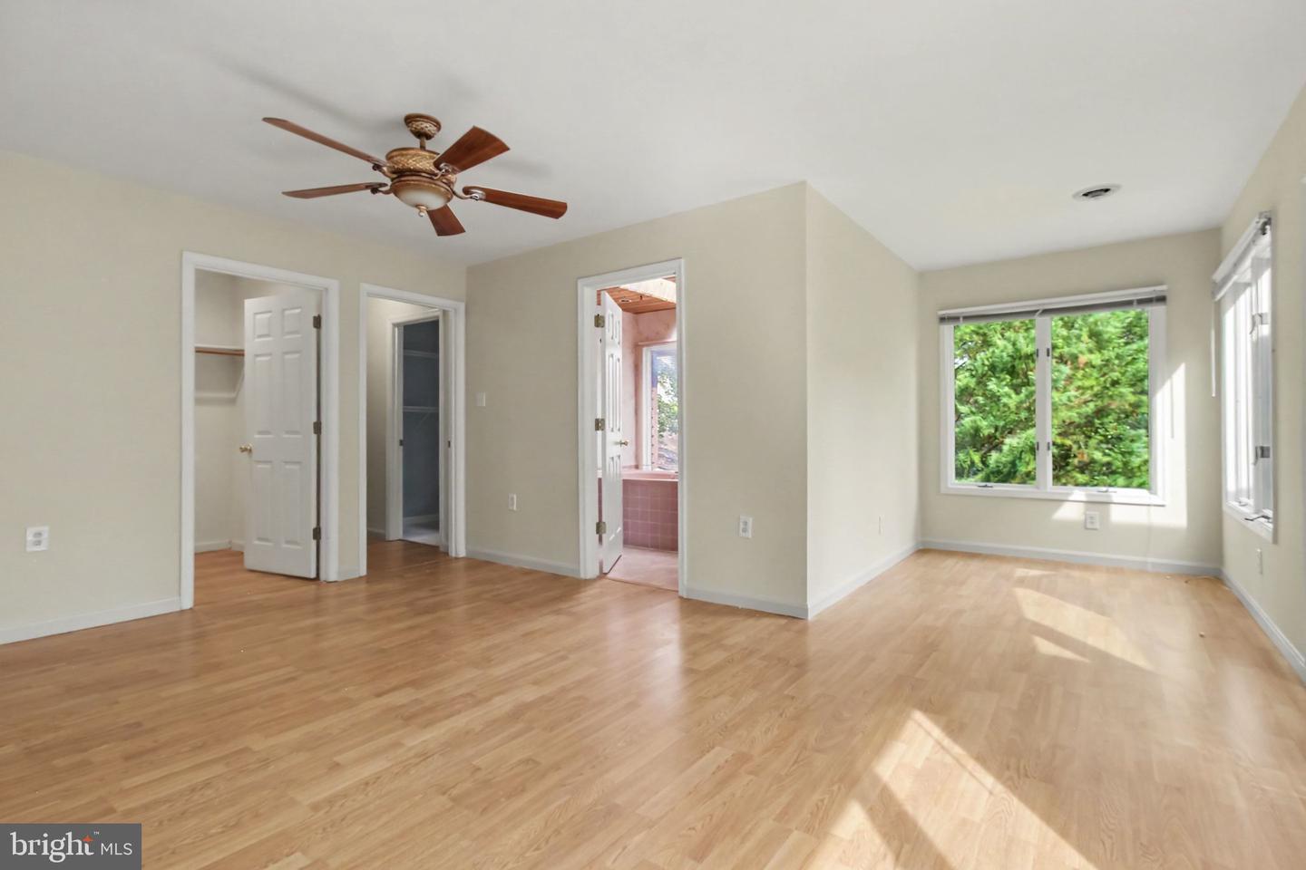 2110 Shore Dr Property Photo 16