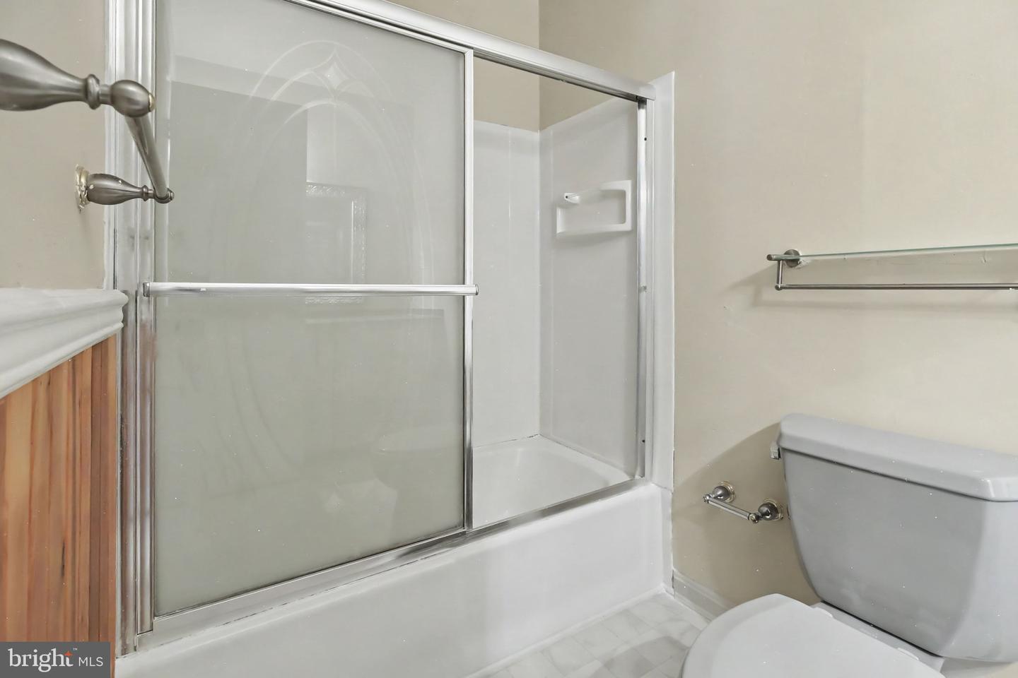 2110 Shore Dr Property Photo 33