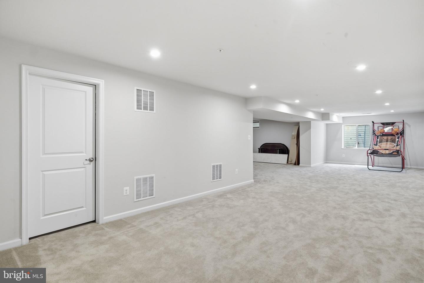 421 Zeman Dr Property Photo 37