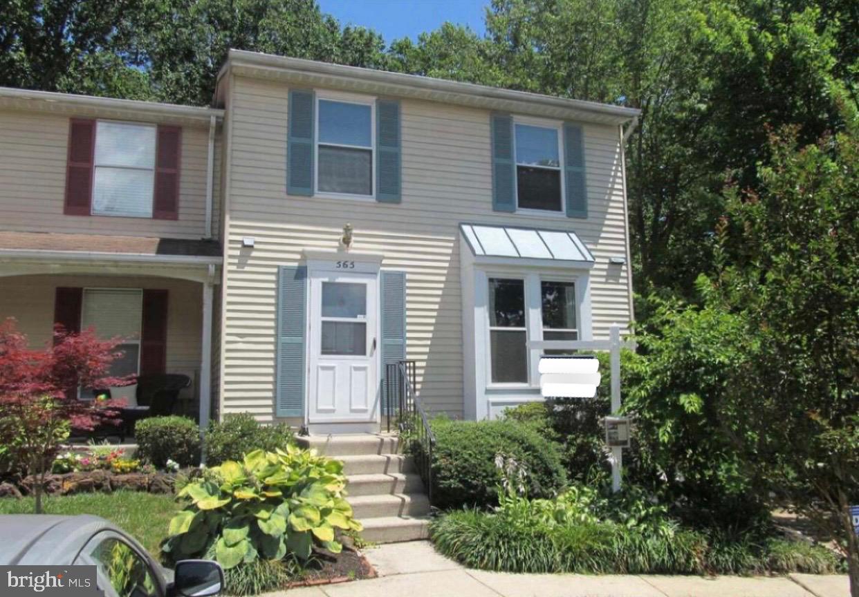 565 BAY DALE CT Property Photo 1