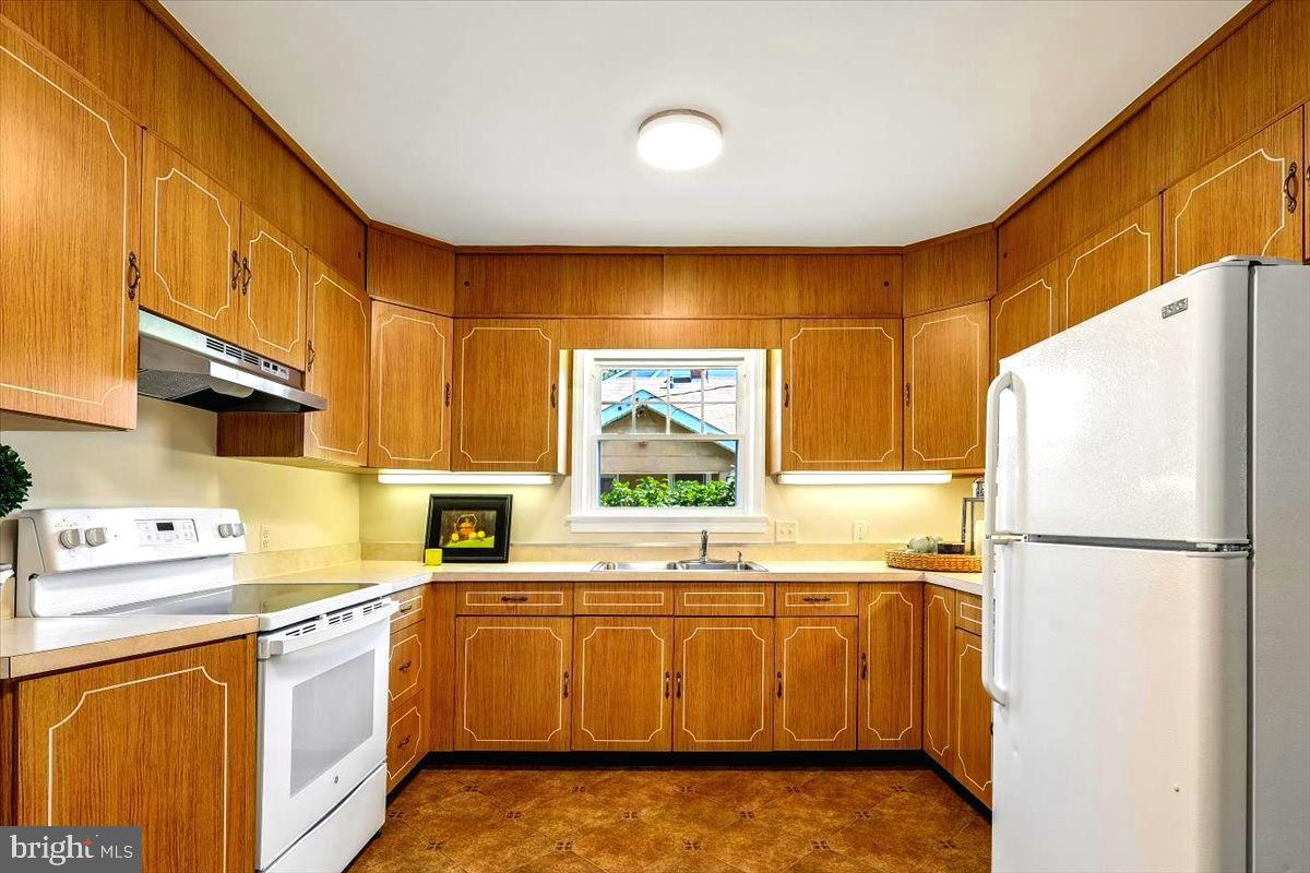 307 Melvin Ave Property Photo 8