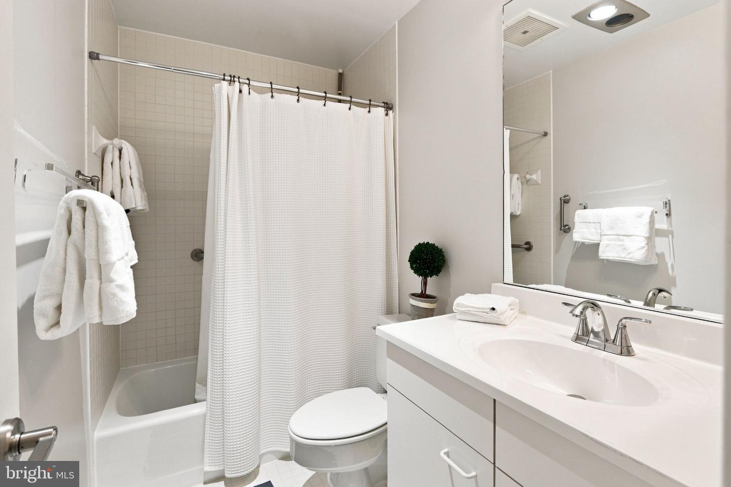6 Spa Creek Lndg #b2 Property Photo 18