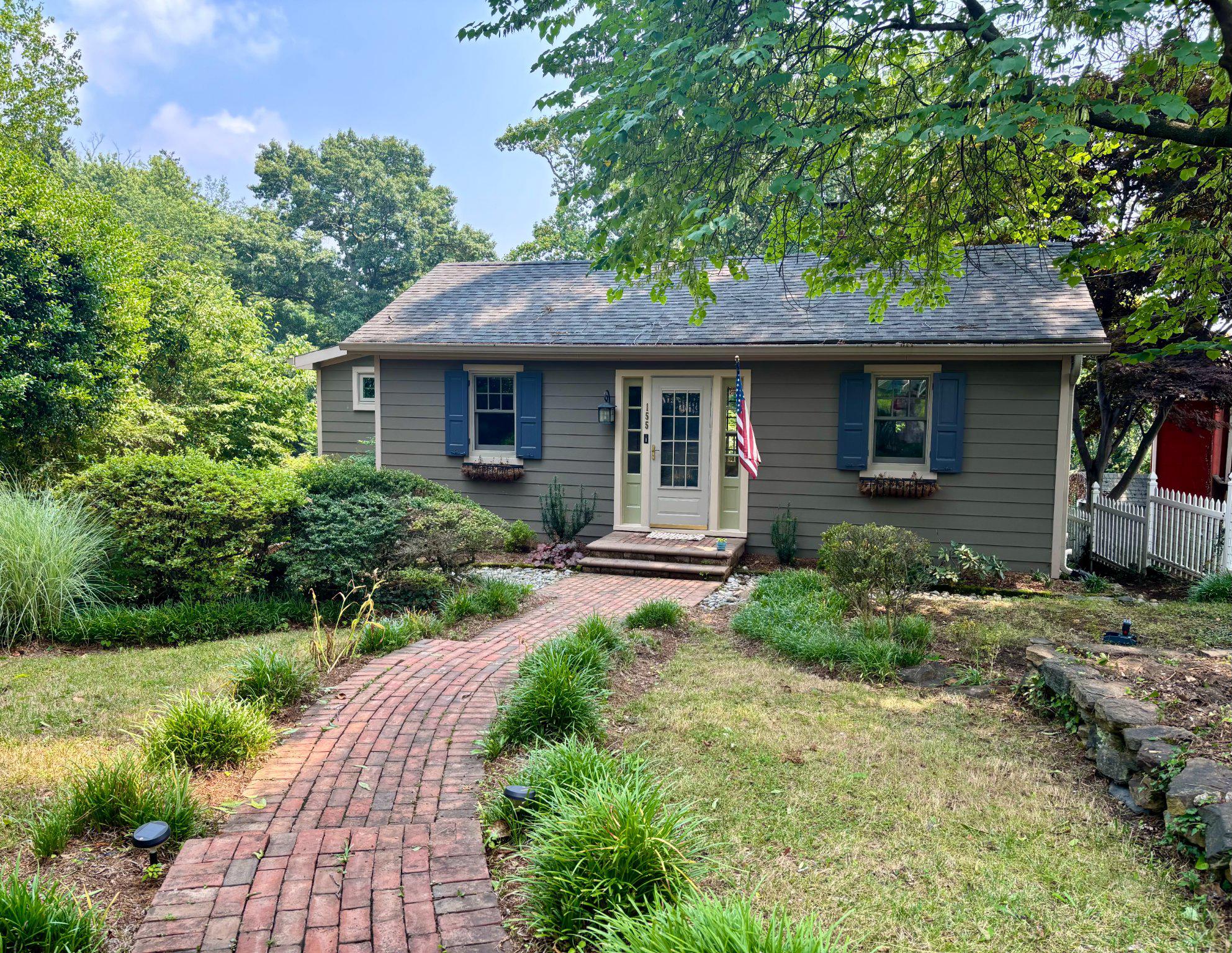 155 Ridgeway Cir Property Photo 1
