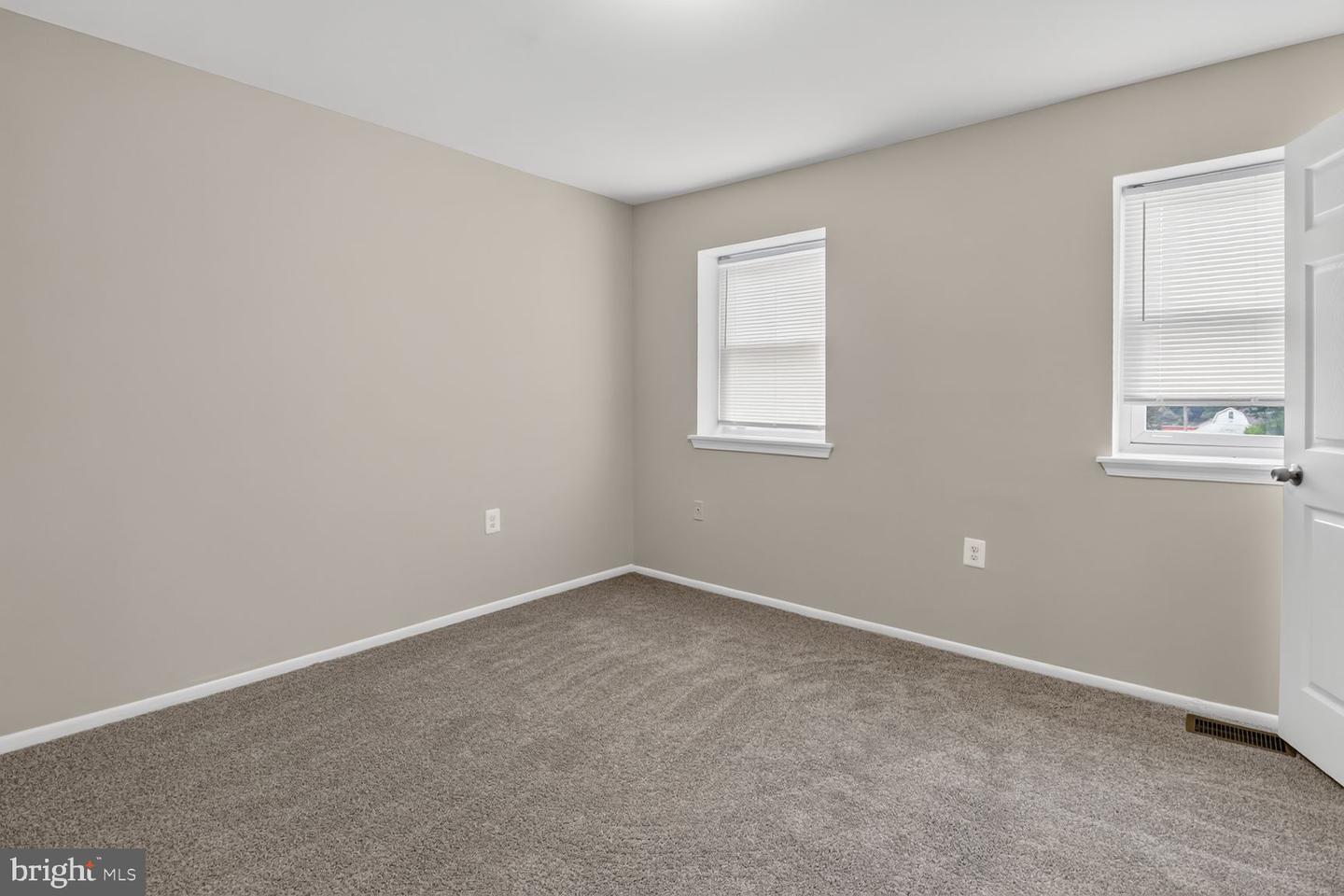 8235 Parham Ct Property Photo 8