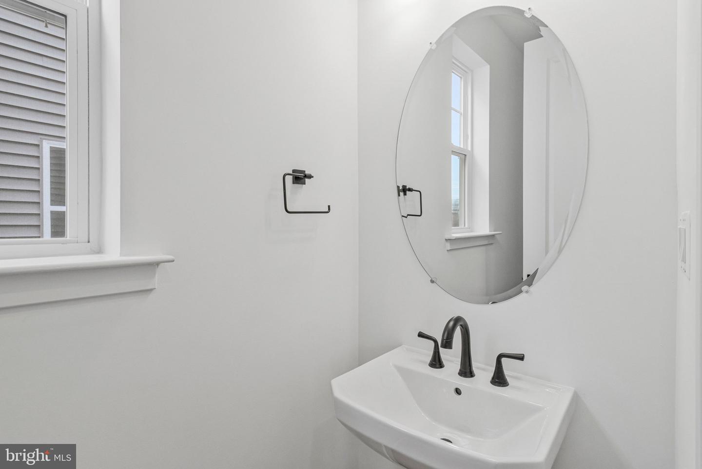 5719 Howard Dr Property Photo 18