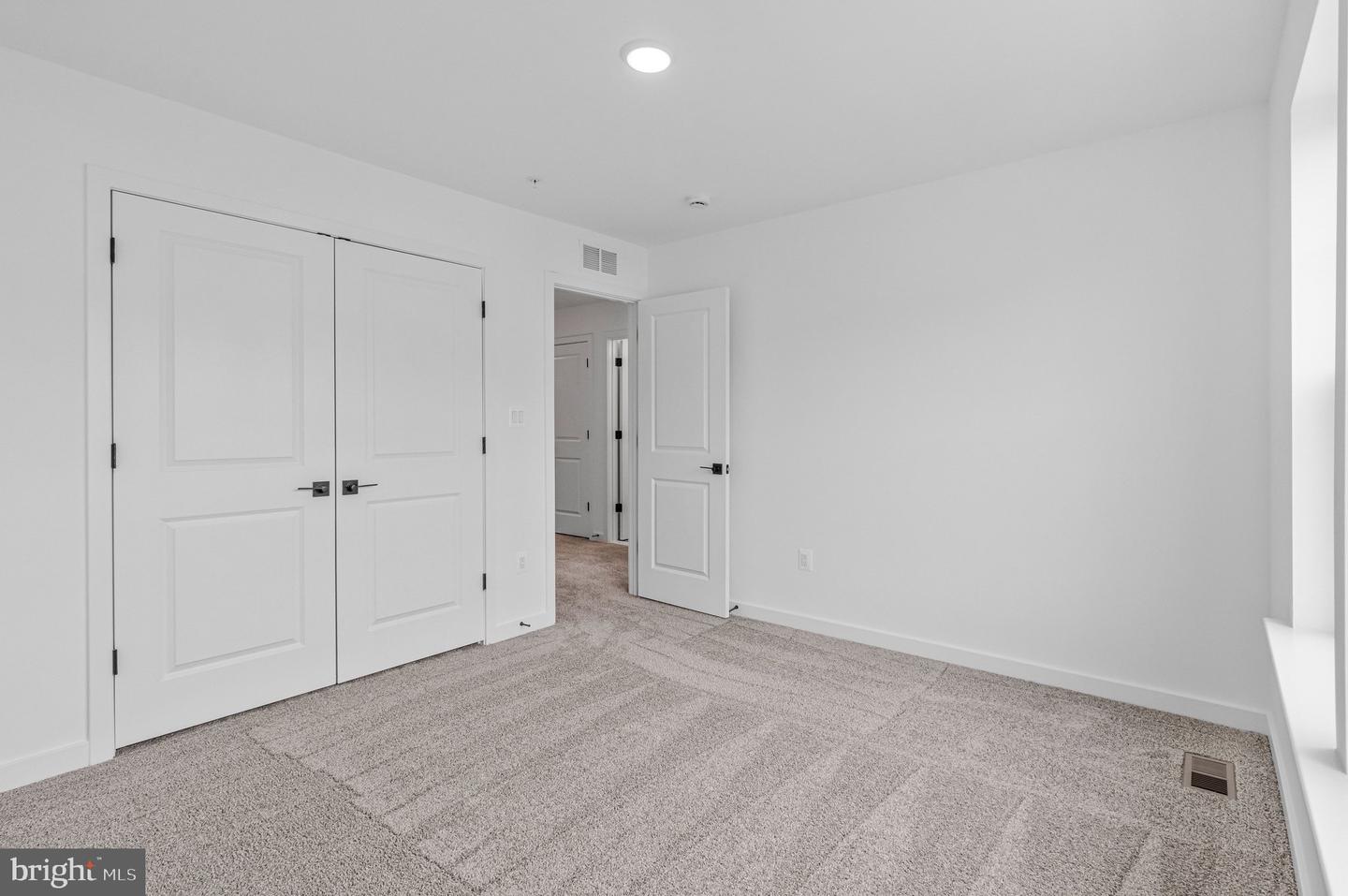 5719 Howard Dr Property Photo 53