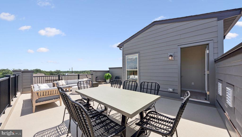 1810 Moscato Ln Property Photo 13