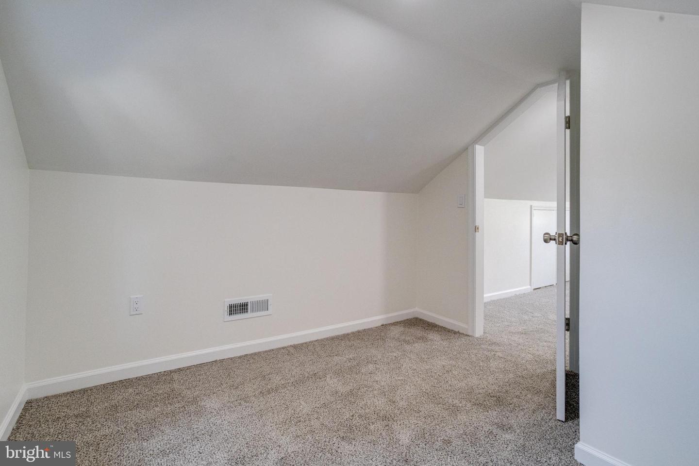 4212 4th St Property Photo 39