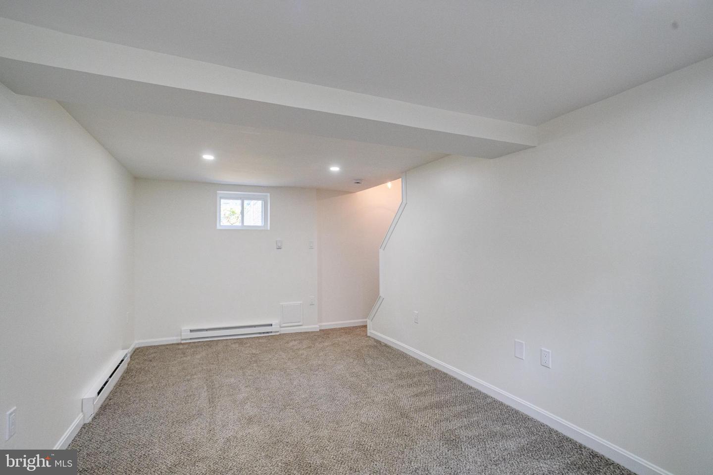 4212 4th St Property Photo 44