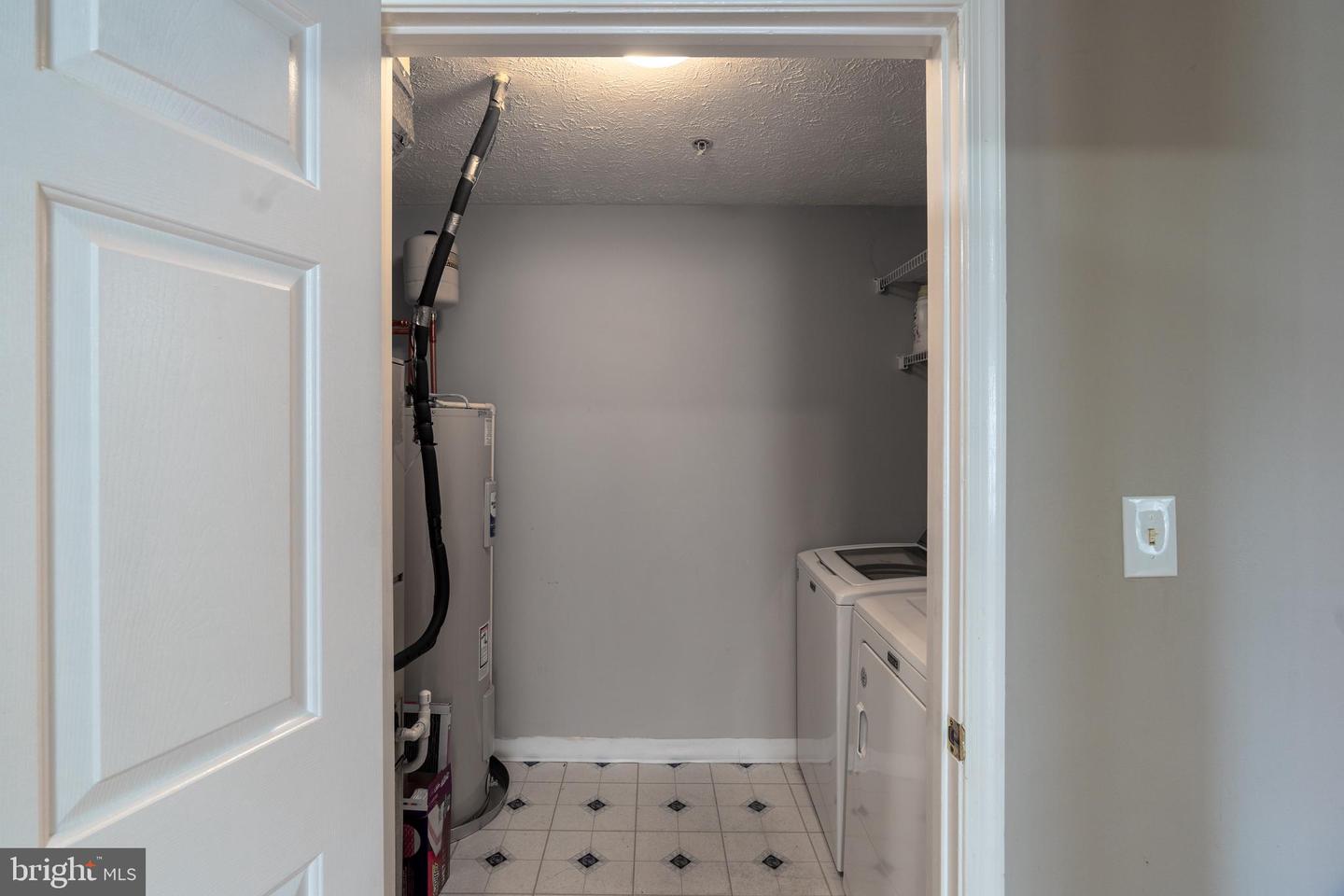 689 Winding Stream Way #101 Property Photo 22