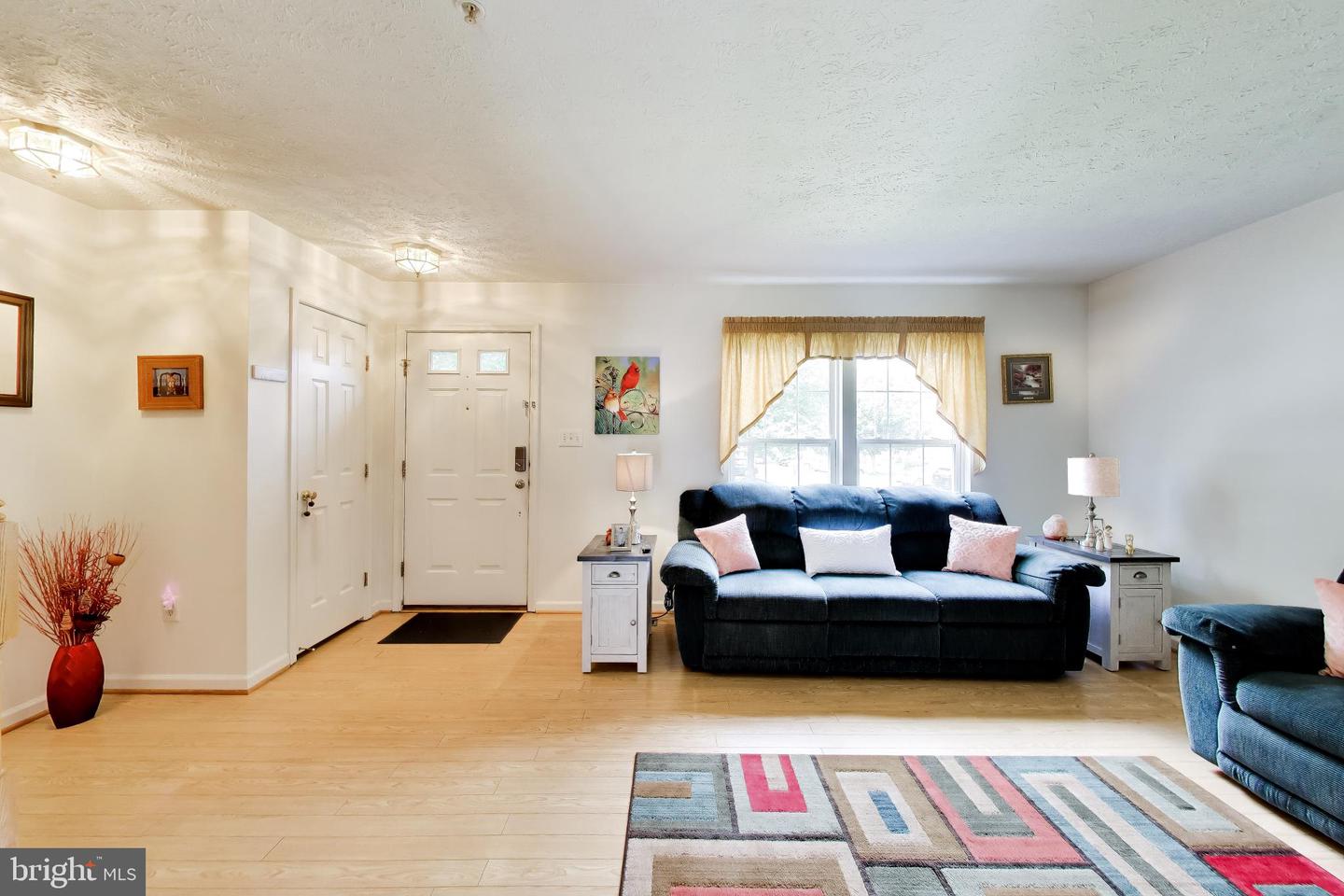 8703 Thornbrook Dr Property Photo 4
