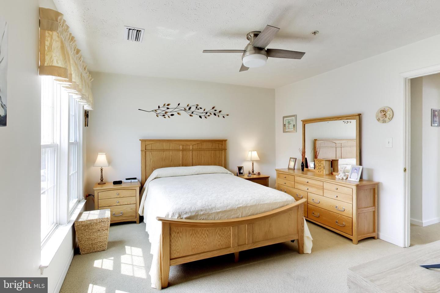8703 Thornbrook Dr Property Photo 13