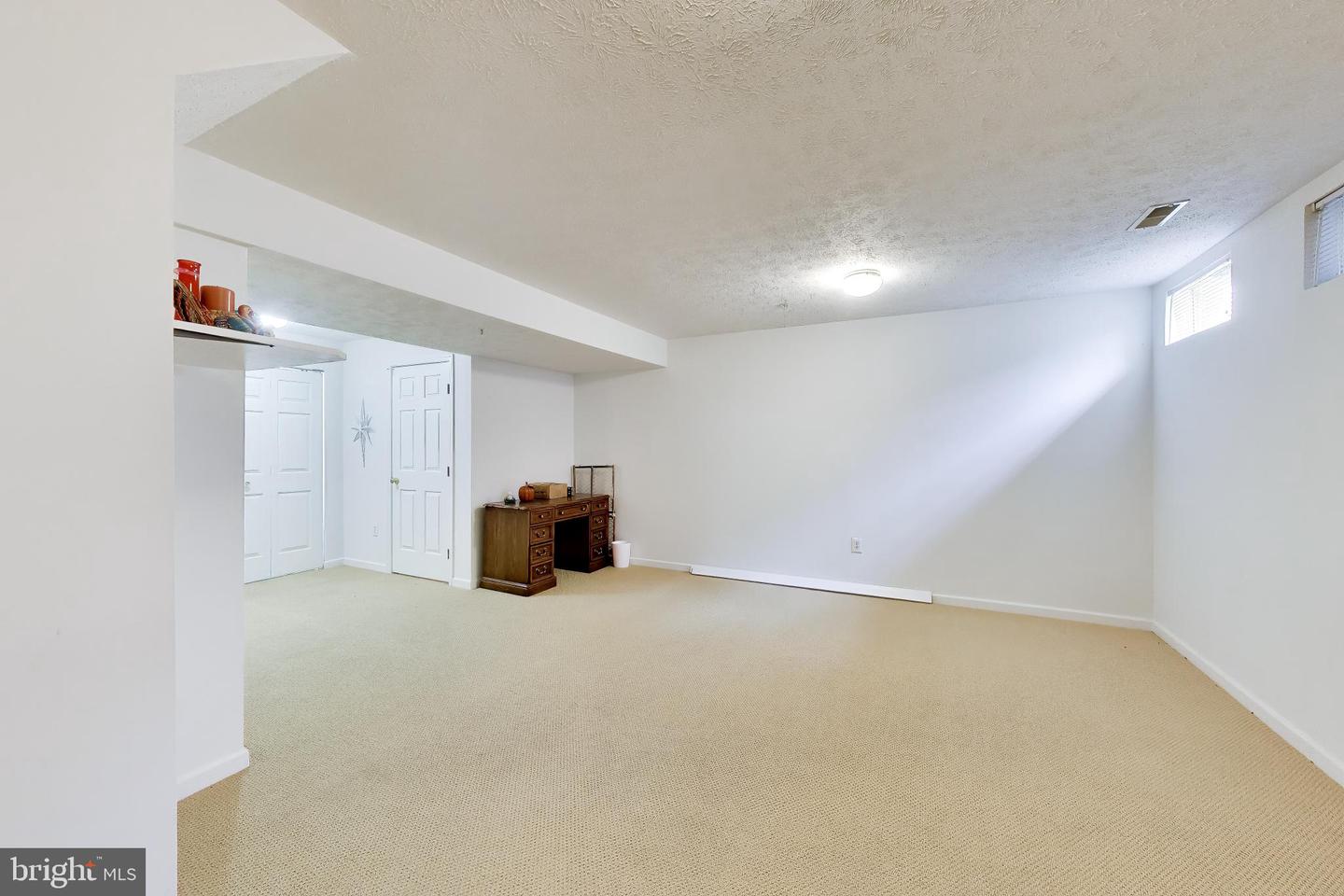 8703 Thornbrook Dr Property Photo 20