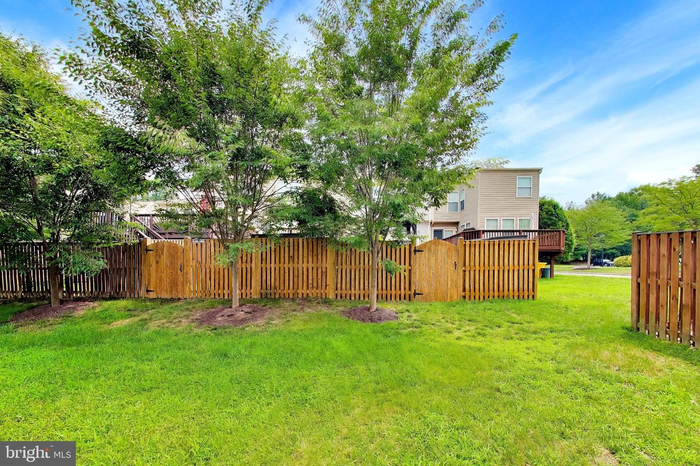 8703 Thornbrook Dr Property Photo 24