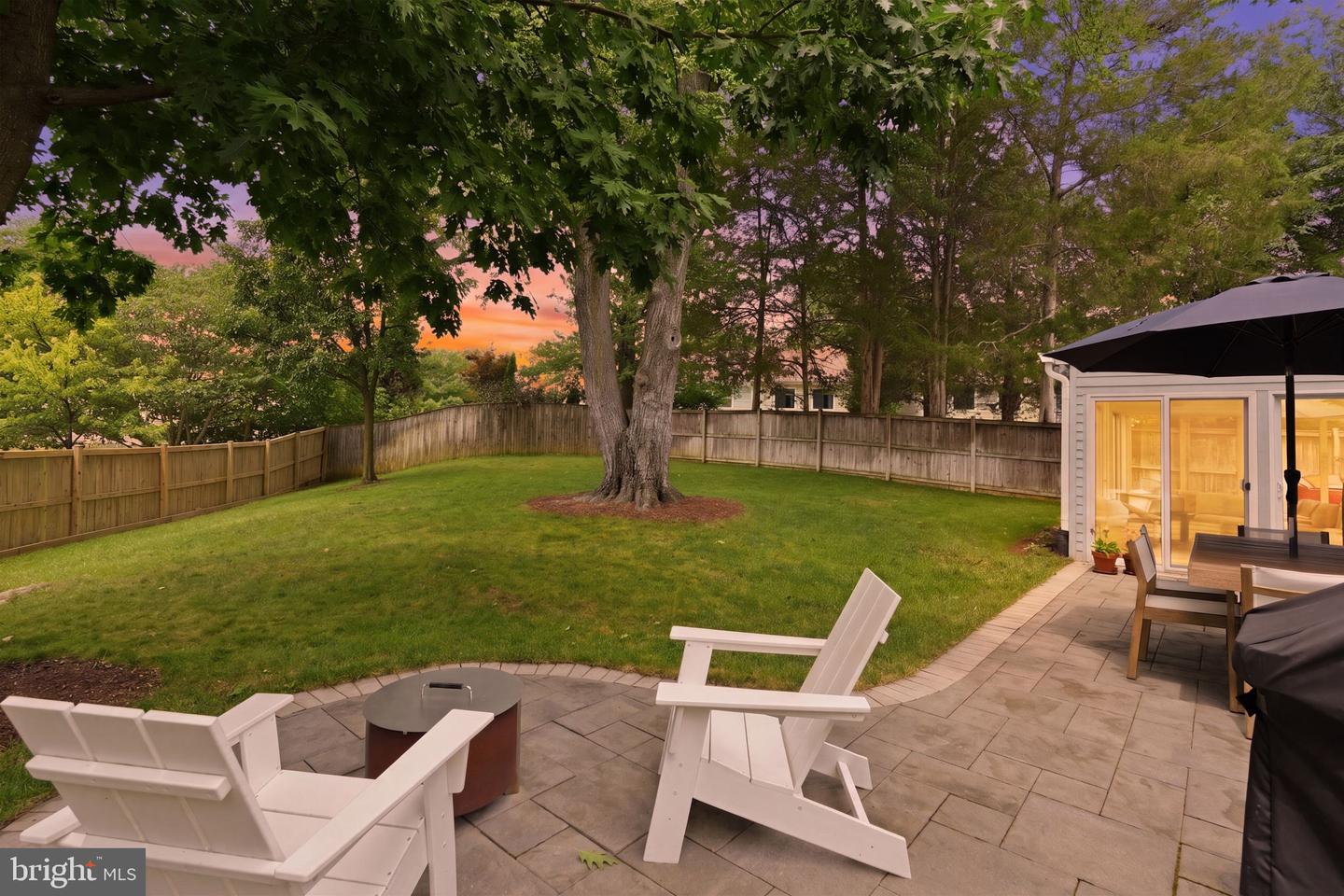 8 Constitution Sq Property Photo 2