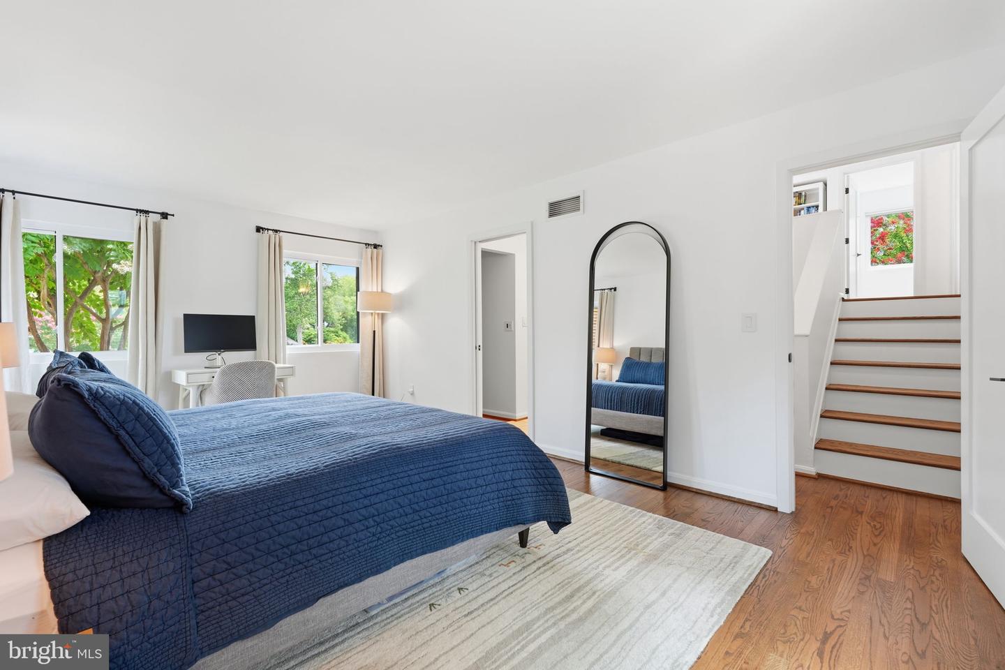 8 Constitution Sq Property Photo 13