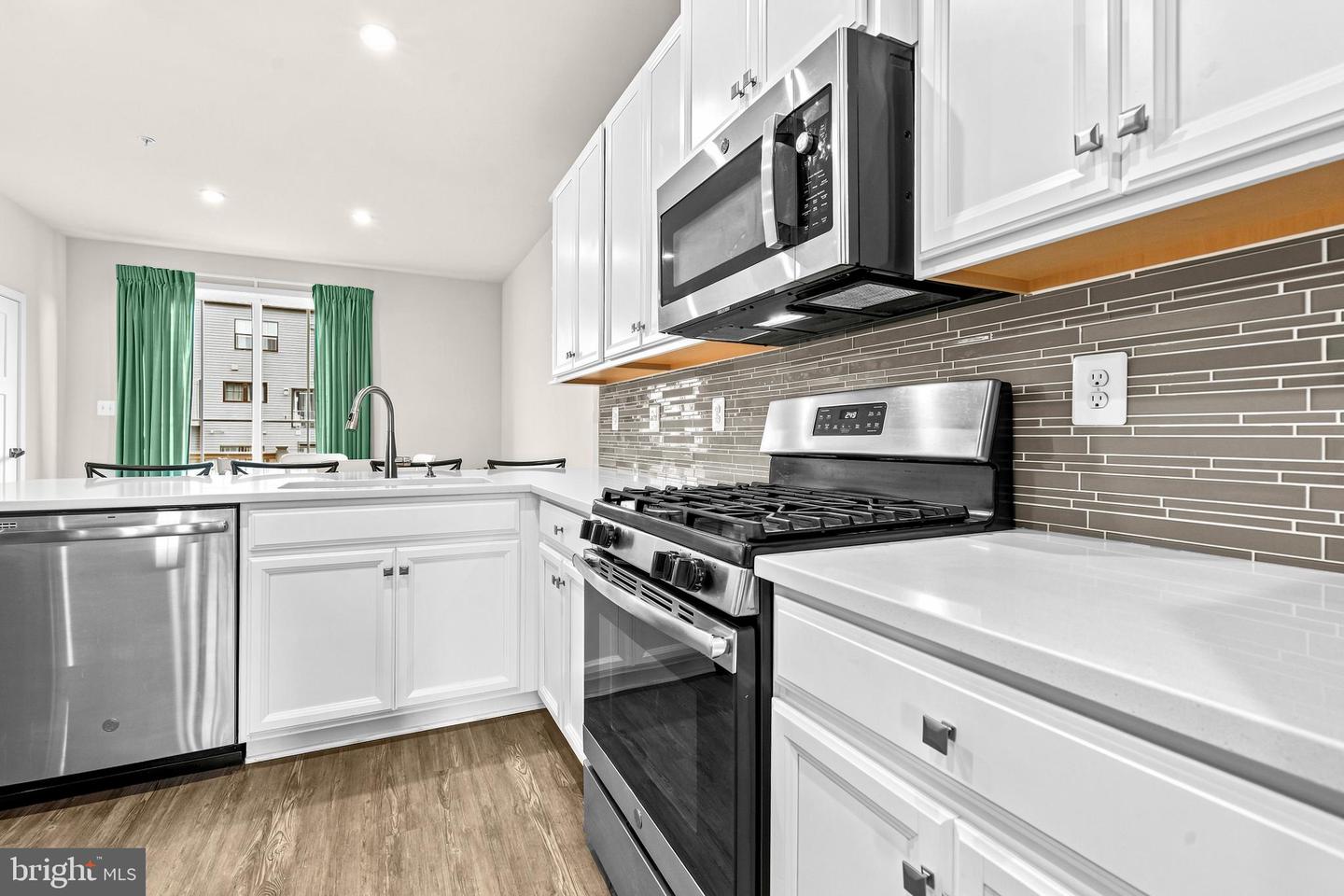 7739 Steatite Ln Property Photo 14