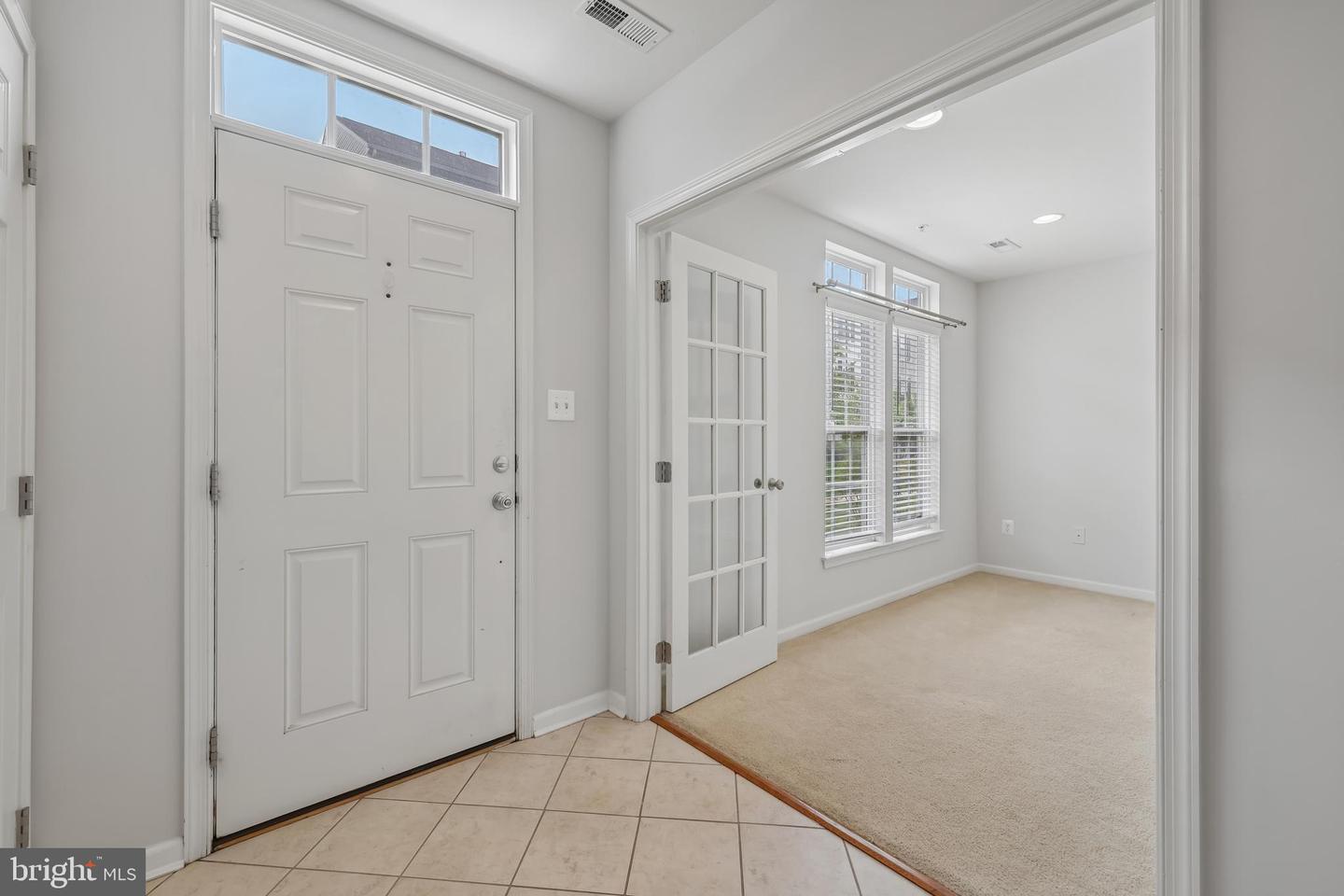 7644 Sandhurst Ln Property Photo 7