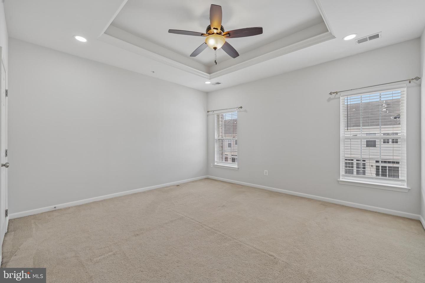 7644 Sandhurst Ln Property Photo 27