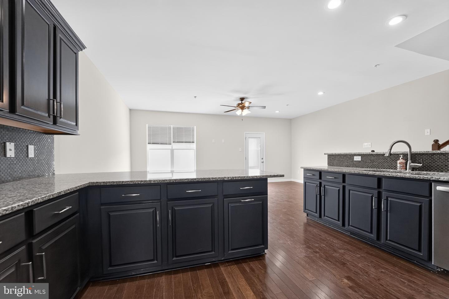 7827 Crystal Brook Way Property Photo 9