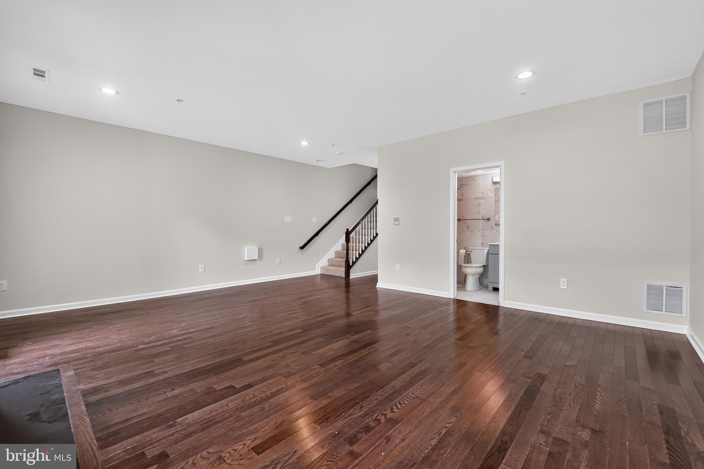 7827 Crystal Brook Way Property Photo 28