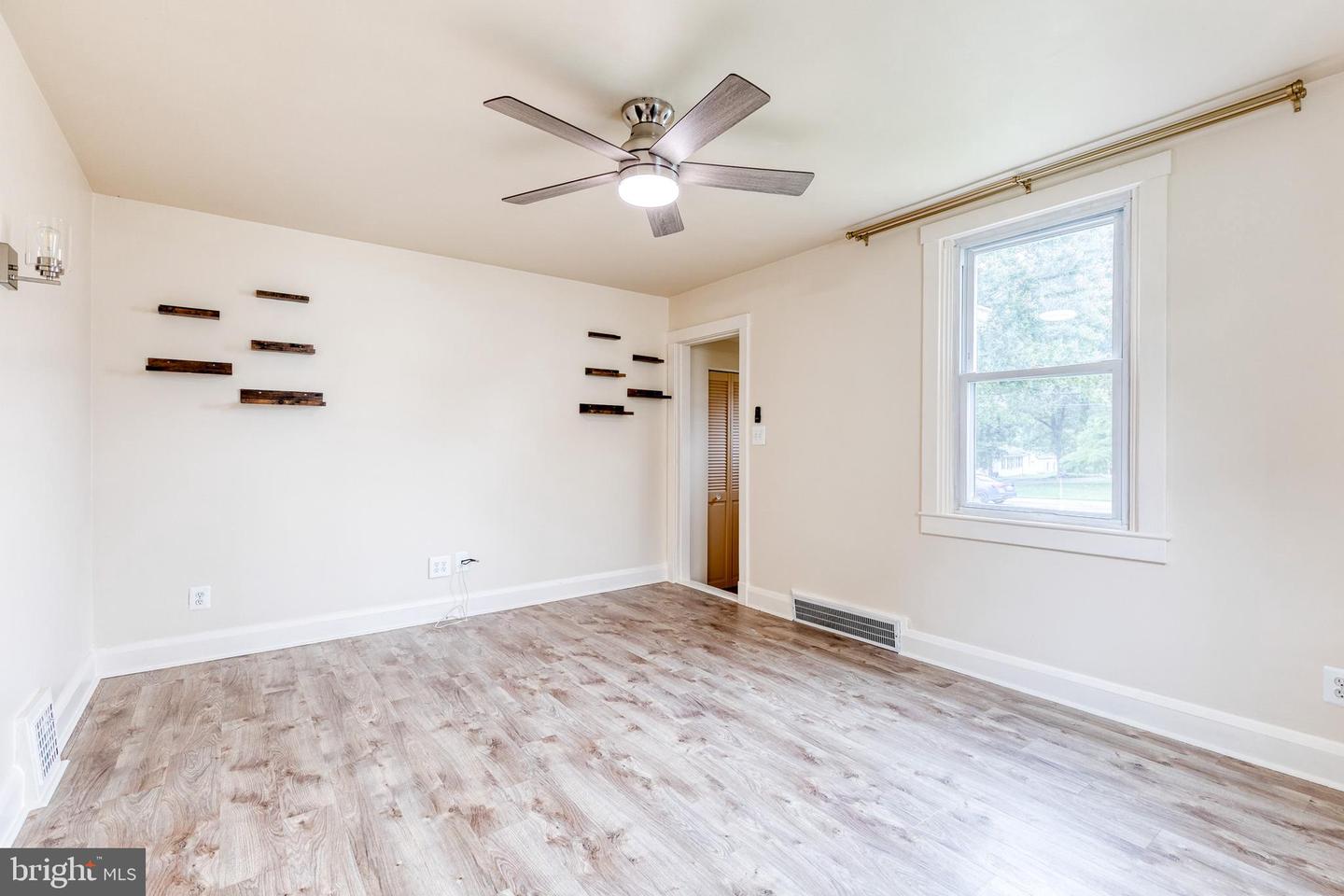 15 Georgia Ave Nw Property Photo 6
