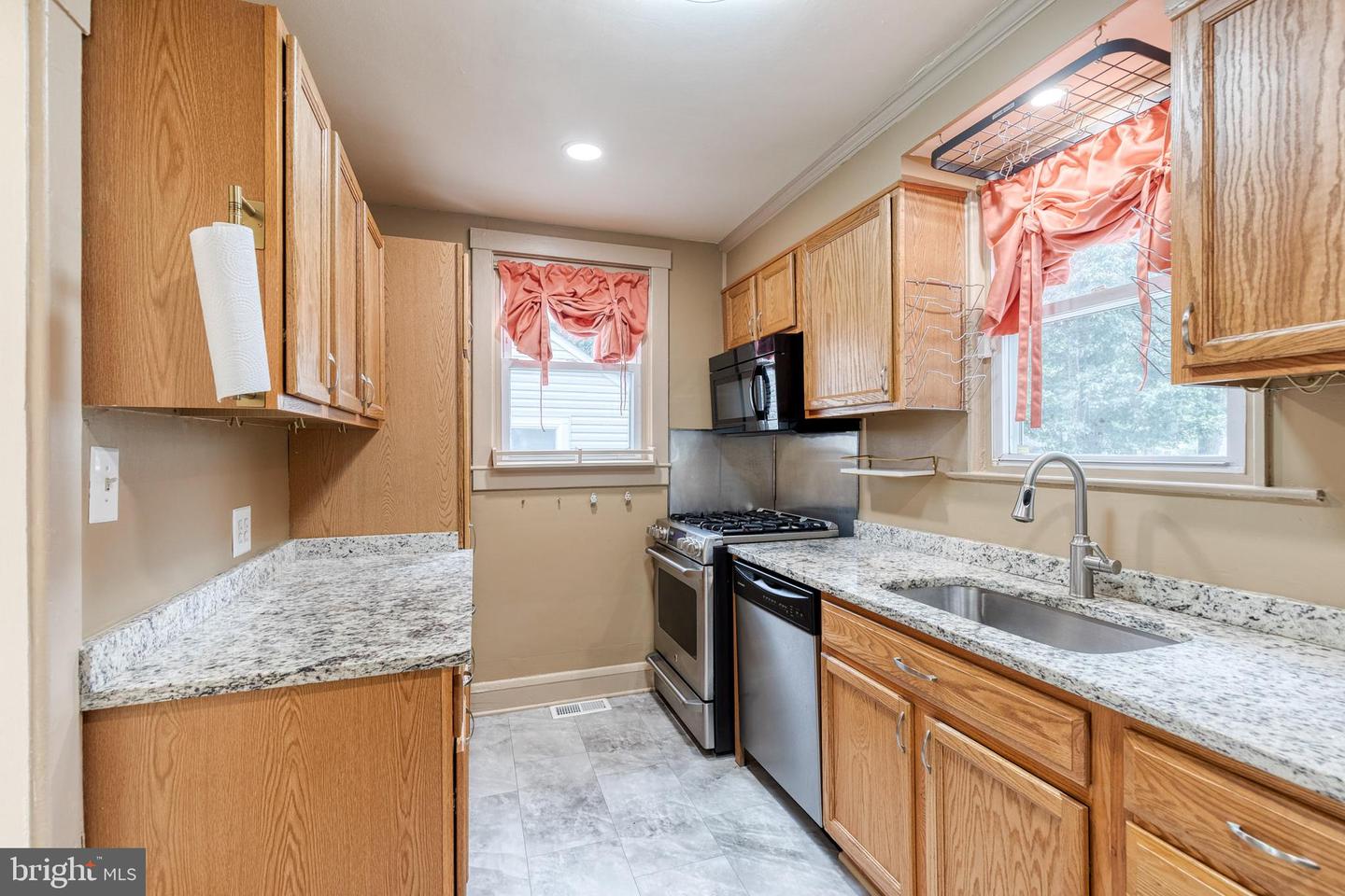 15 Georgia Ave Nw Property Photo 10