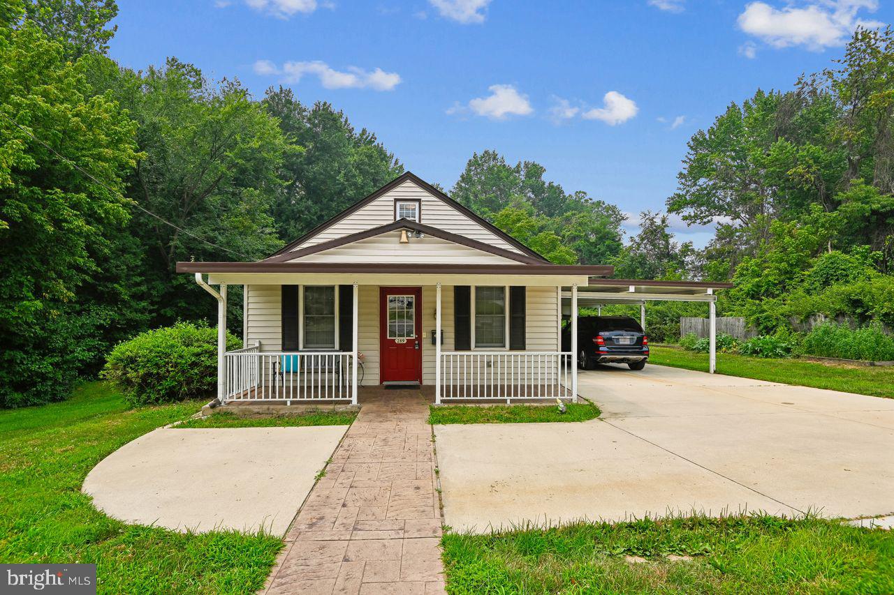 289 Brock Bridge Rd Property Photo 1