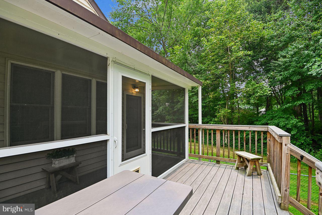 289 Brock Bridge Rd Property Photo 21