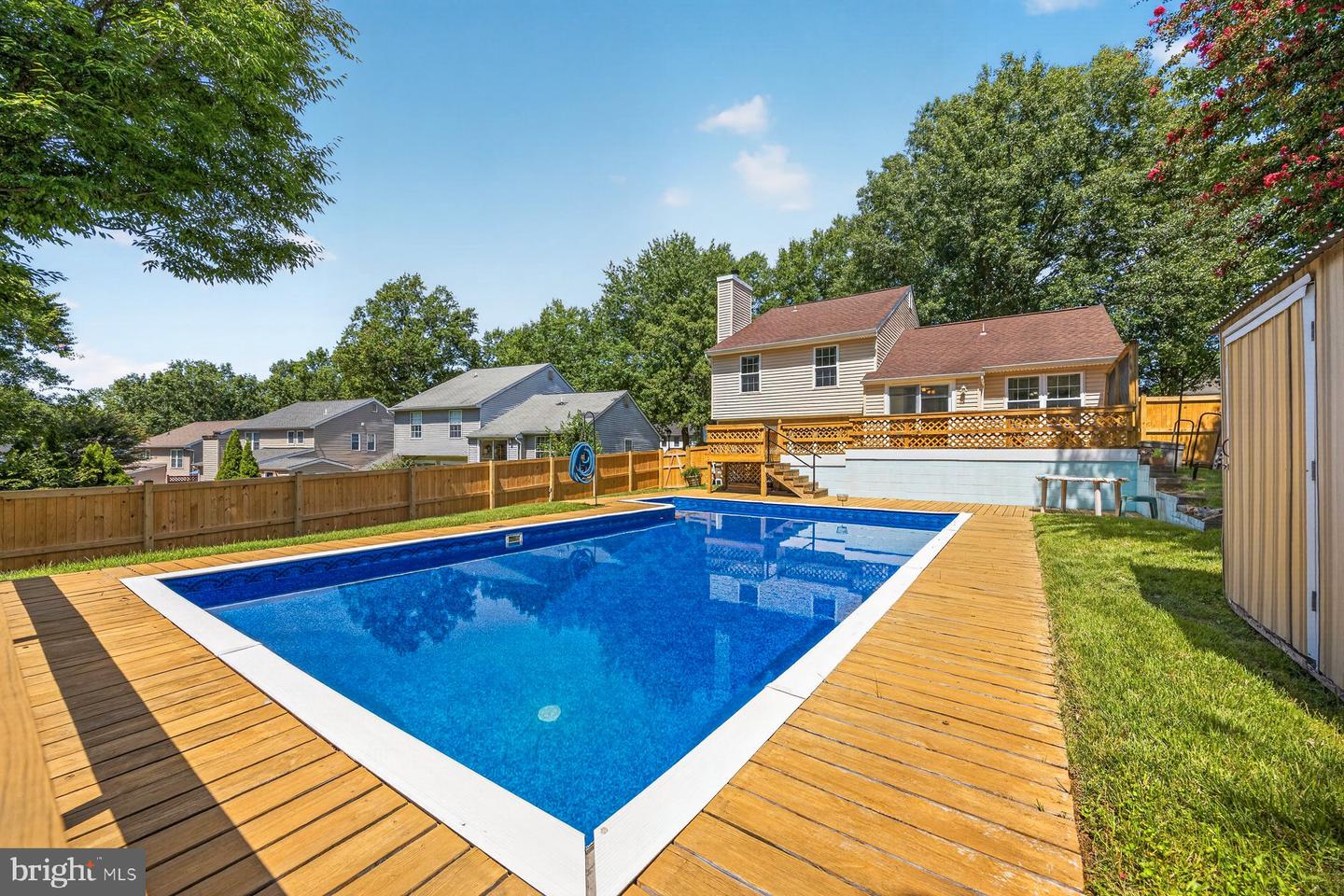 281 Yale Ct Property Photo 6