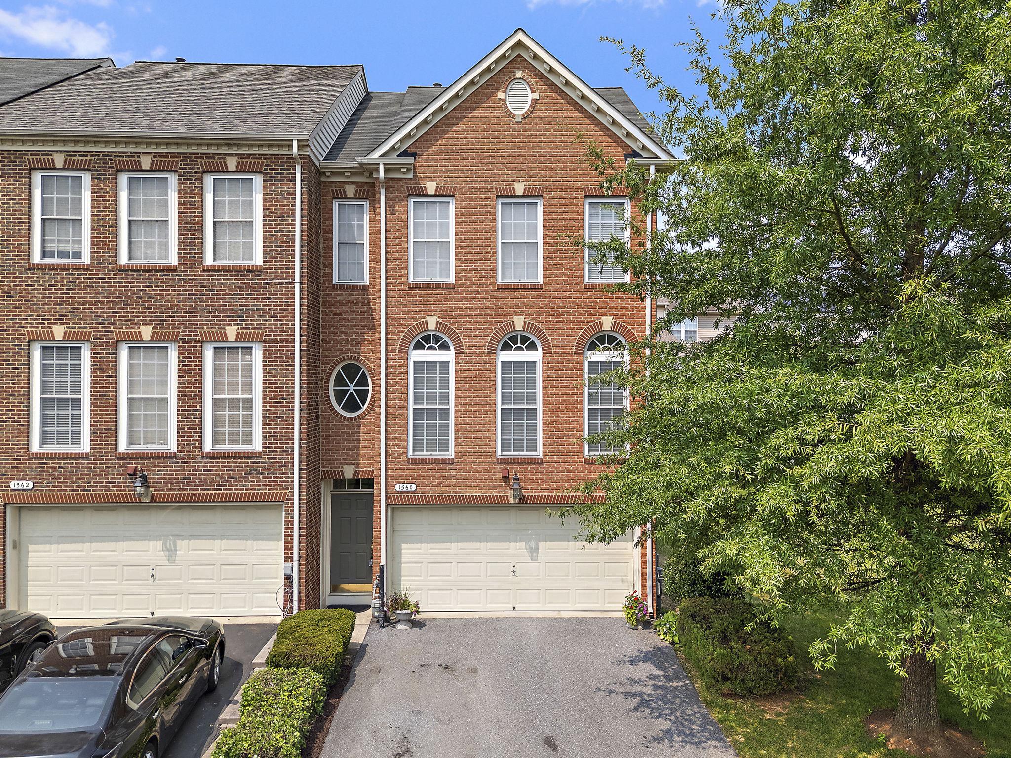 1560 Penzance Way Property Photo 1