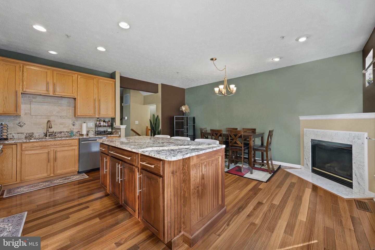 1511 Martock Ln Property Photo 10