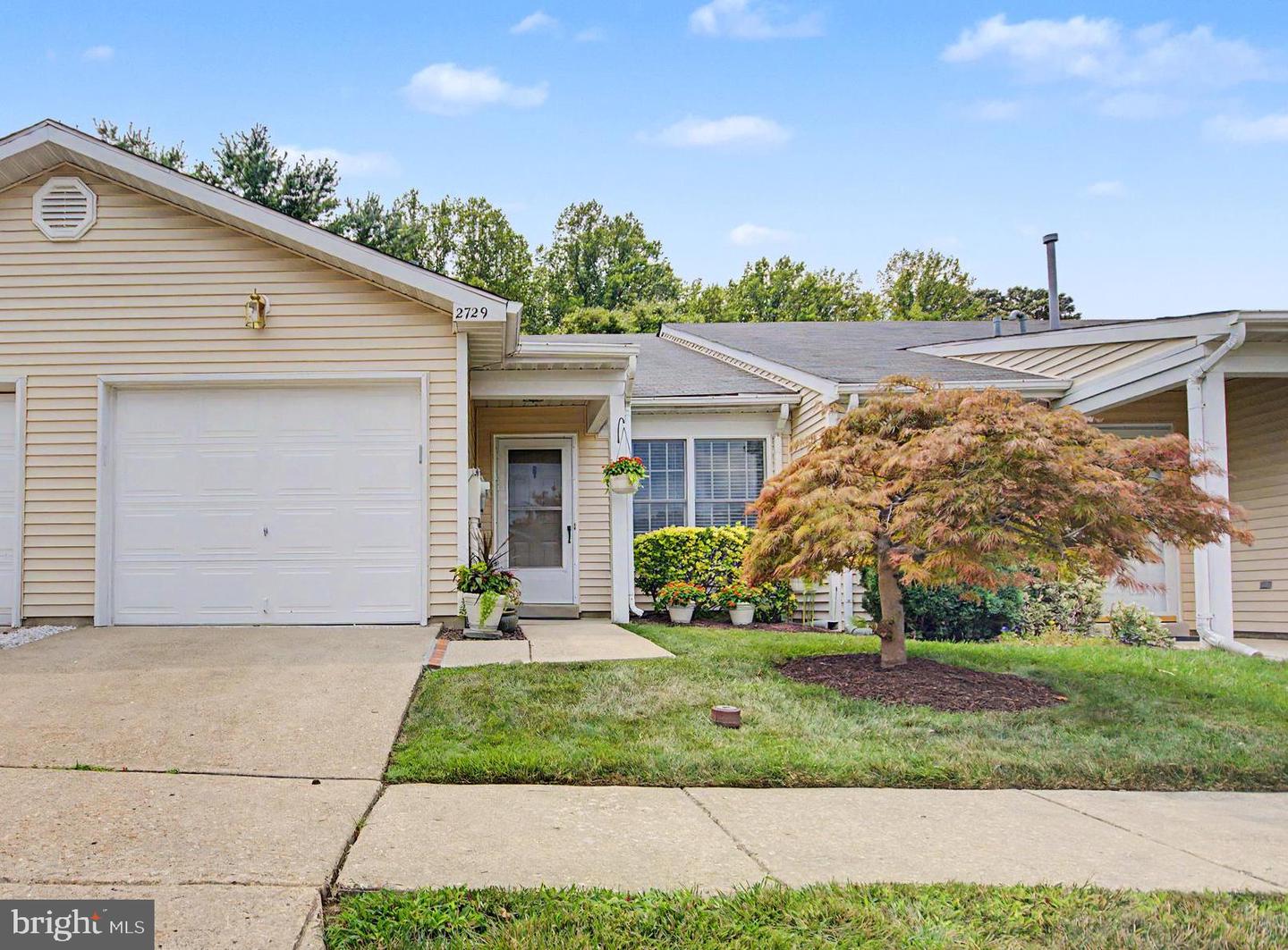 2729 YEOMANS LANTERN CT Property Photo 1