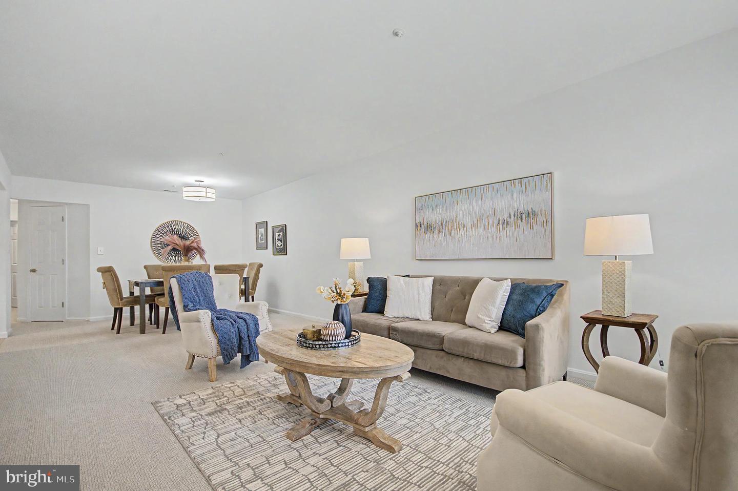 2729 Yeomans Lantern Ct Property Photo 5