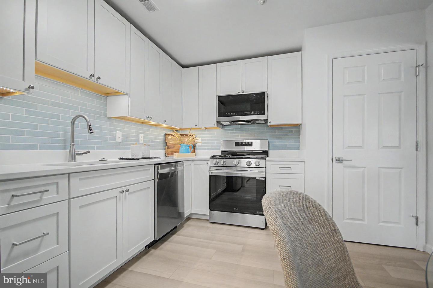 2729 Yeomans Lantern Ct Property Photo 16