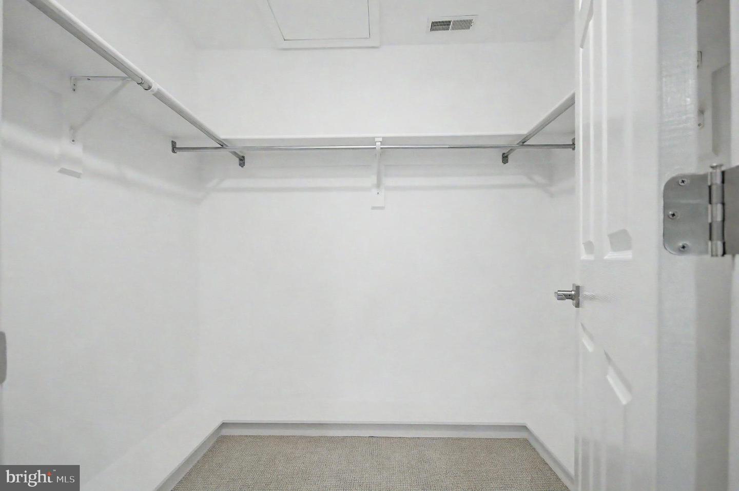 2729 Yeomans Lantern Ct Property Photo 32