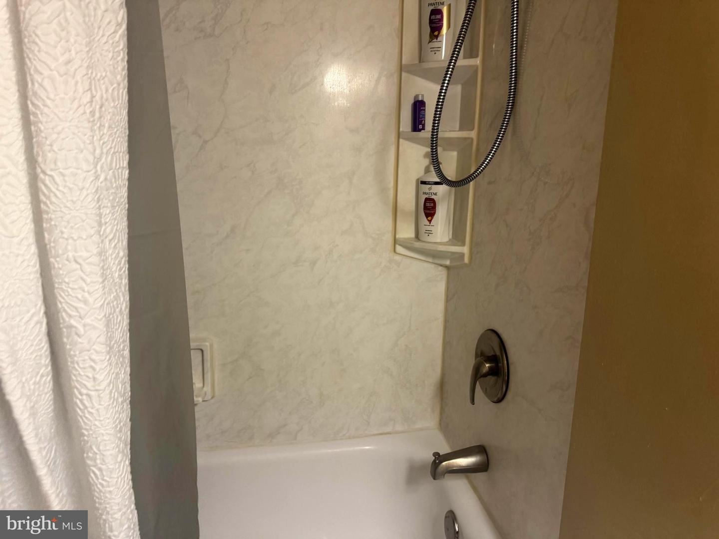 528 Glen Ct Property Photo 10