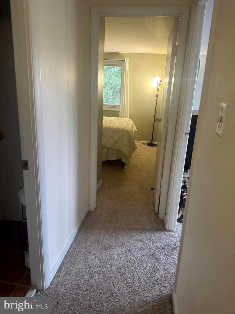 528 Glen Ct Property Photo 13