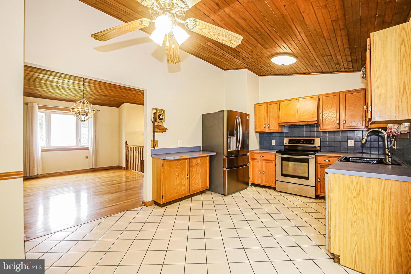 7882 Brighton Ct Property Photo 6