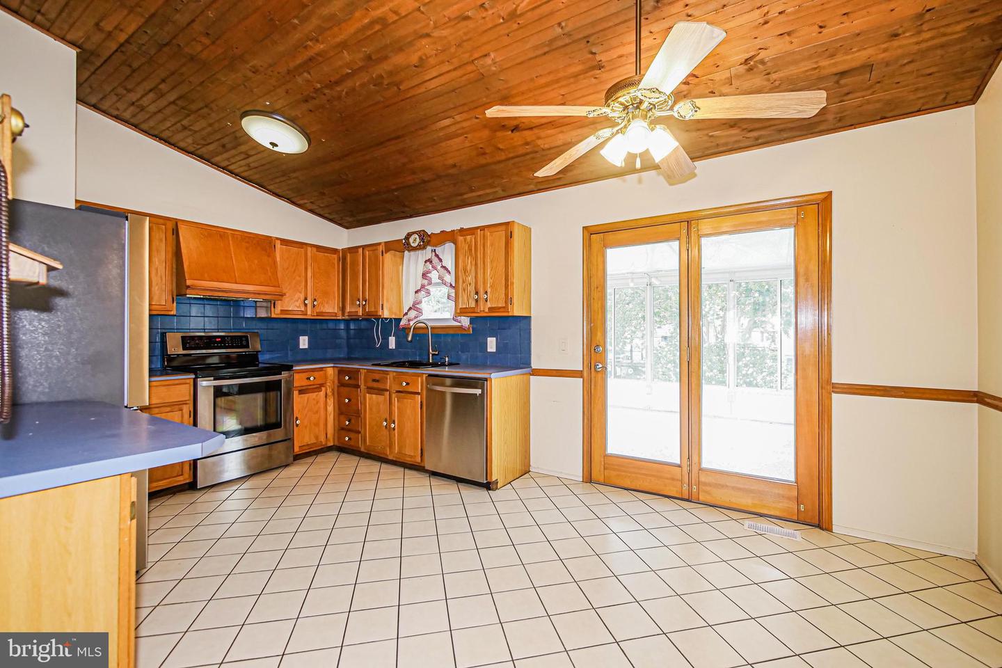 7882 Brighton Ct Property Photo 9