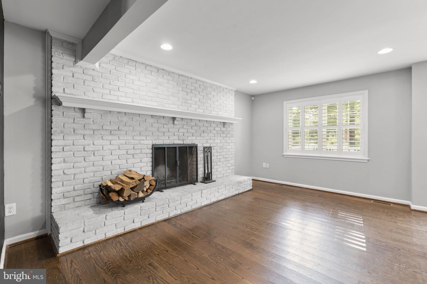 6425 Oak Park Property Photo 15