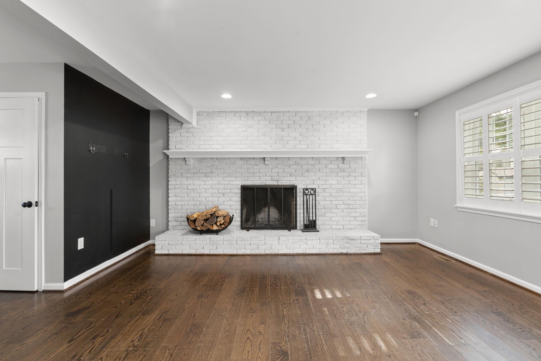 6425 Oak Park Property Photo 16