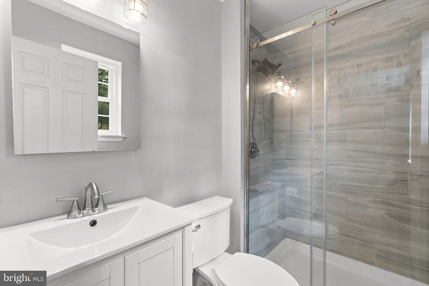 6425 Oak Park Property Photo 27