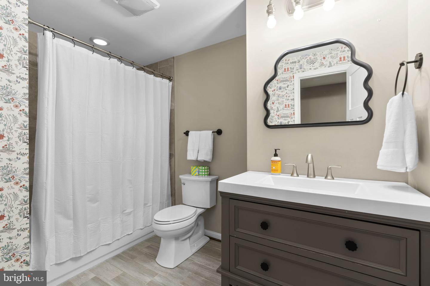 6425 Oak Park Property Photo 44