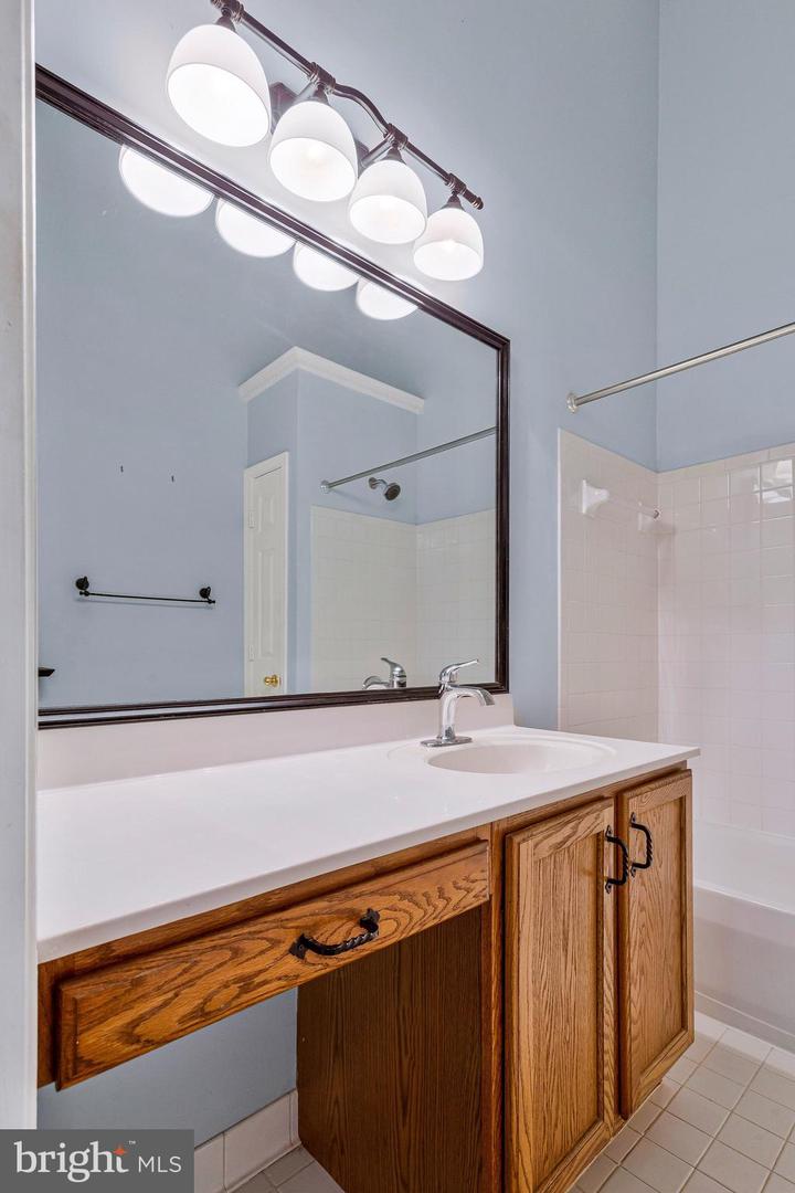616 Bellerive Ct #85 Property Photo 17