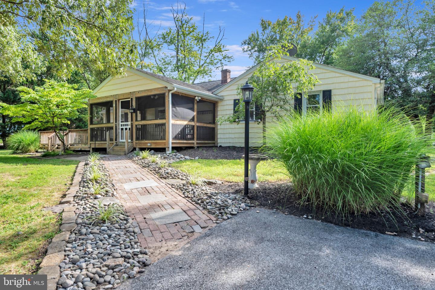 285 Poplar Rd Property Photo 1