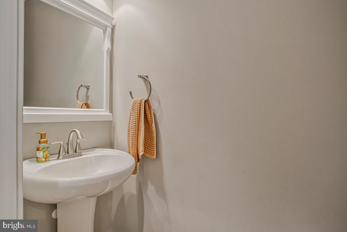 1408 Cape St Claire Rd Property Photo 11