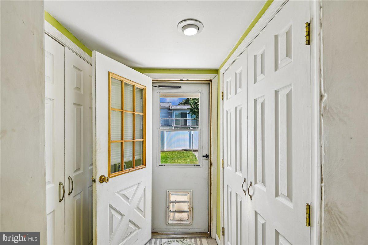 807 205th St Property Photo 11