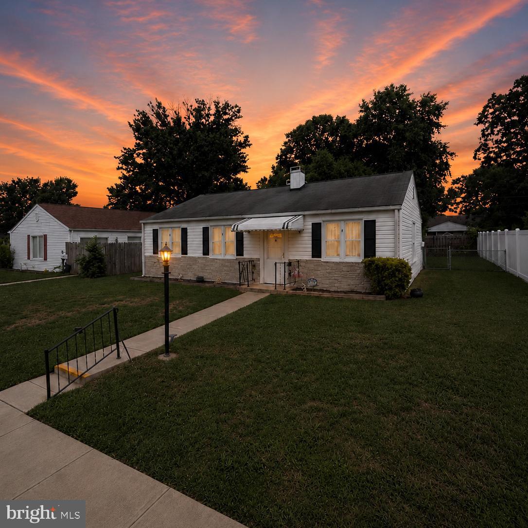 1607 Kimber Rd Property Photo 2
